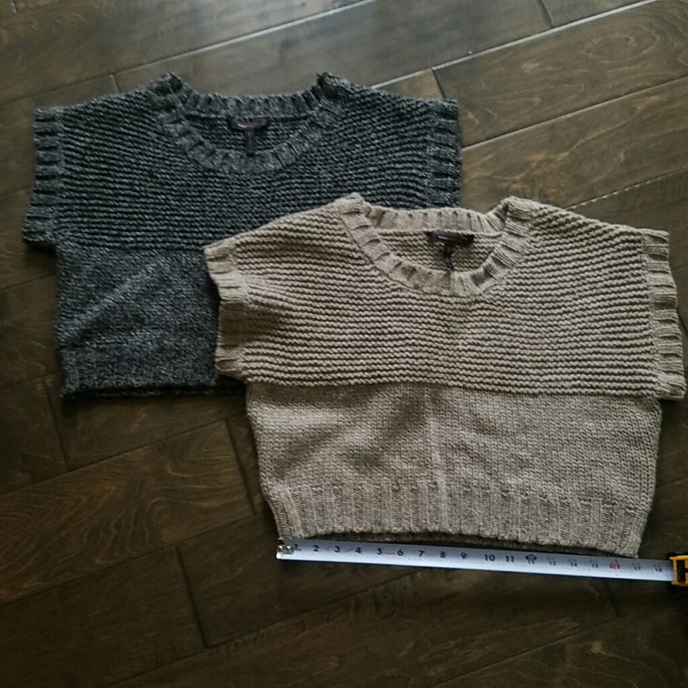 BCBG MaxAzria Cropped Sweater Bundle tan black XS